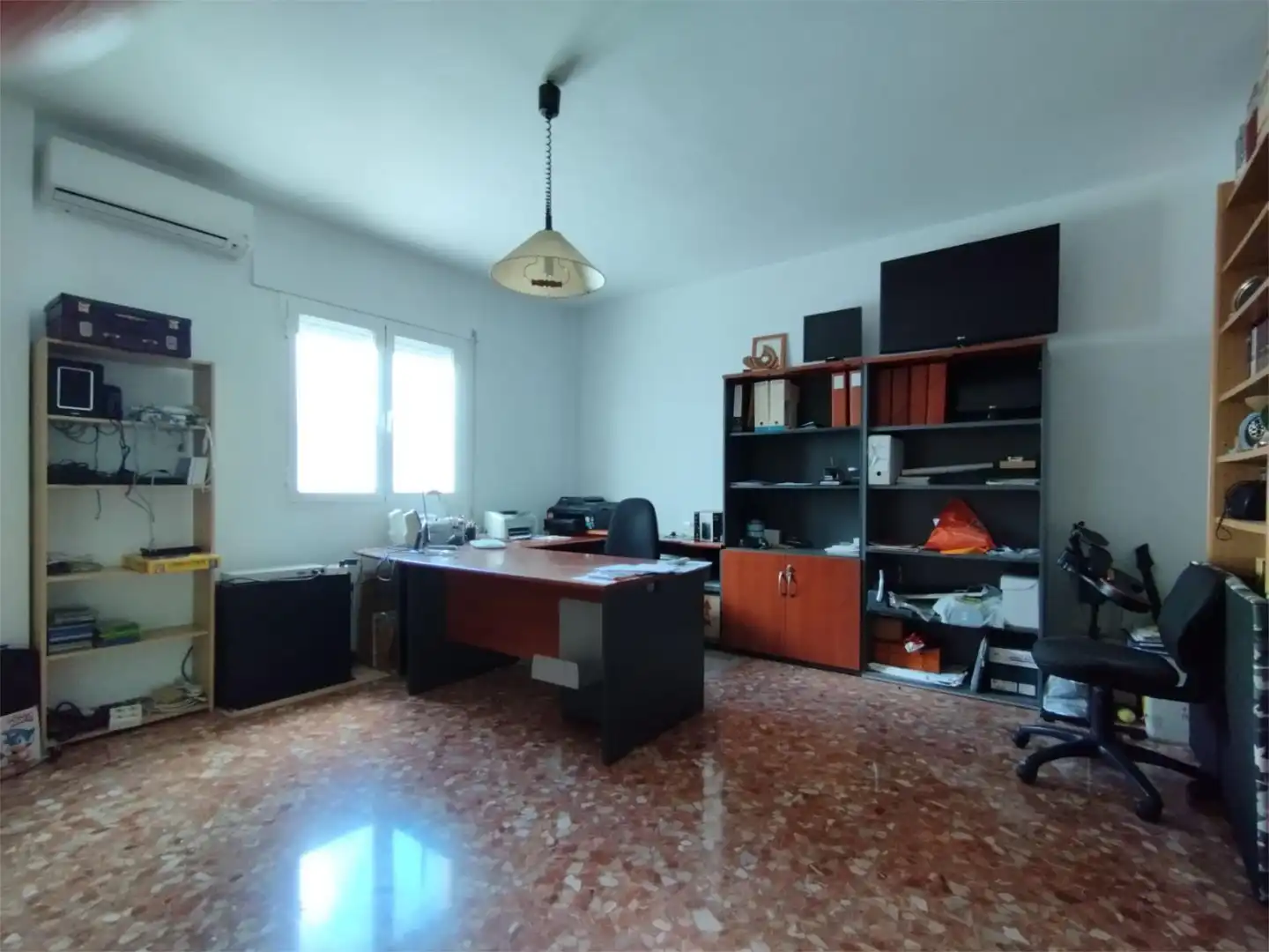 Casa adosada en venda en Lucena amb Aire condicionat, Calefacció i Terrassa