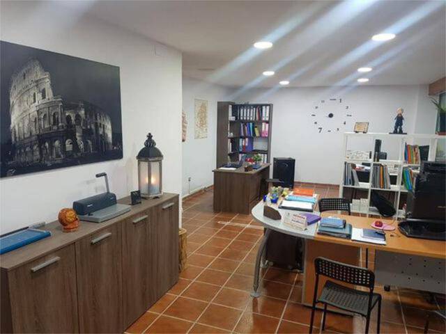 Local comercial en Alquiler en Garrido Norte