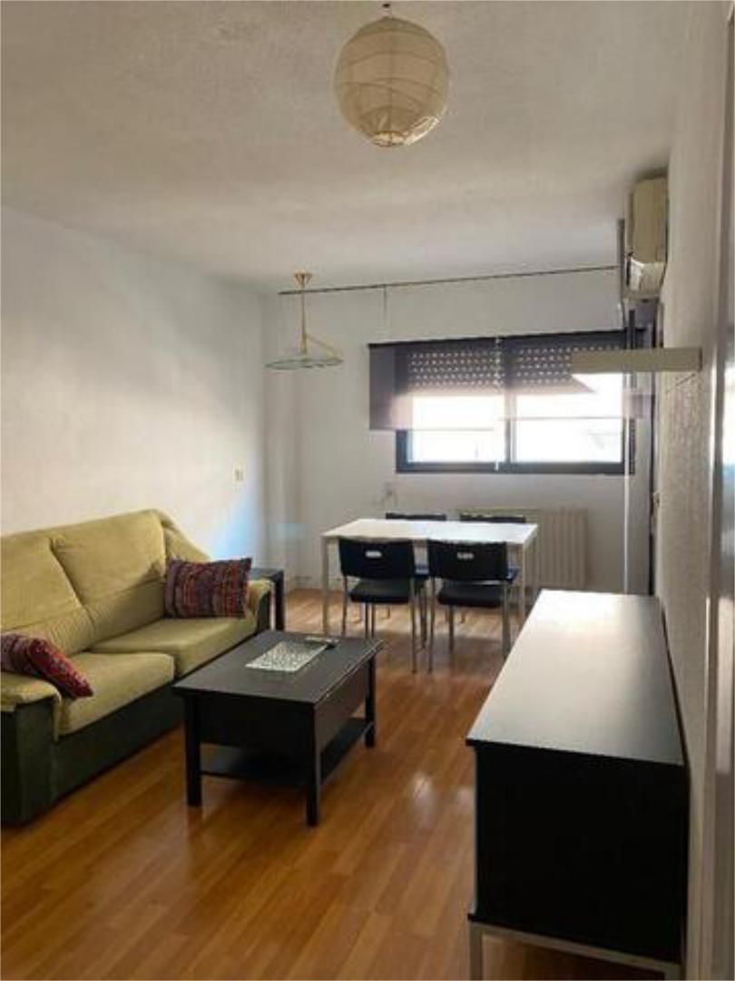 Pis de lloguer a Norte - Universidad Vista exterior de Pis de lloguer en Móstoles amb Calefacció, Terrassa i Moblat