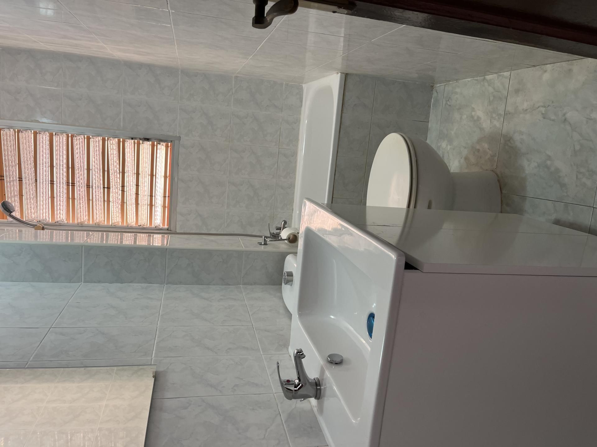 Bany de Pis de lloguer en Albaida