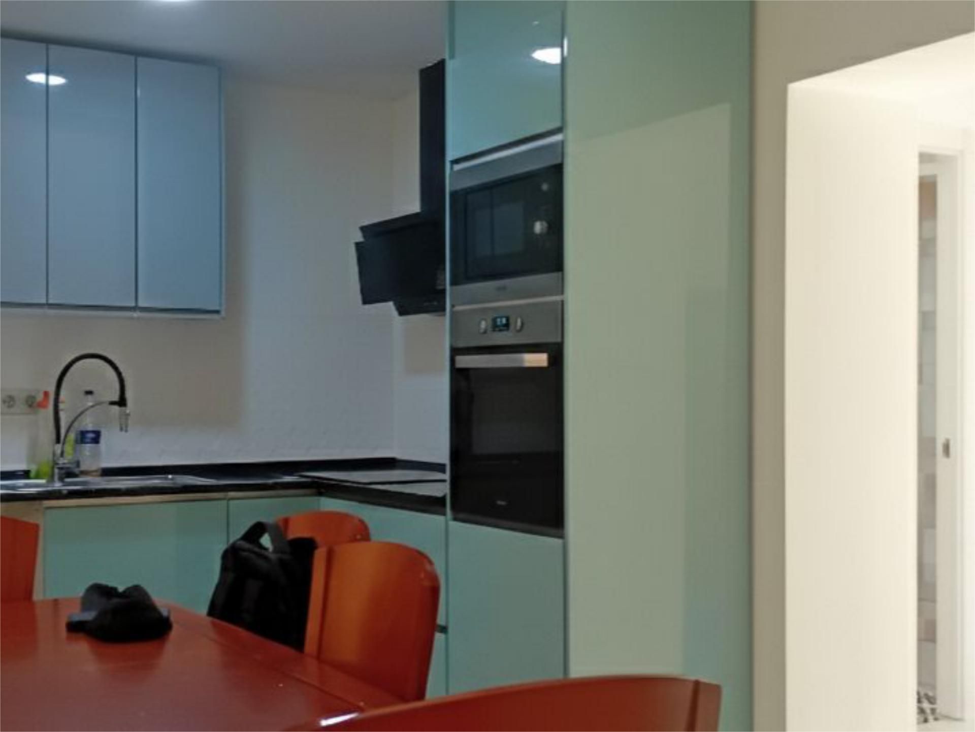 Kitchen of Single-family semi-detached for sale in  Zaragoza Capital  with Air Conditioner, Parquet flooring and Terrace