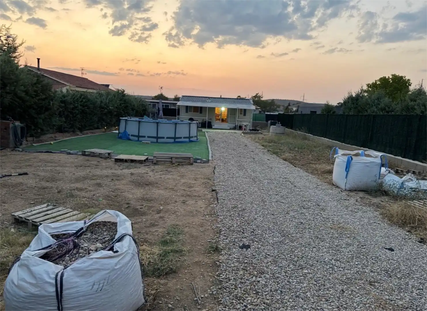 Country house zum Verkauf in Estremera mit Klimaanlage, Privatgarten und Terrasse
