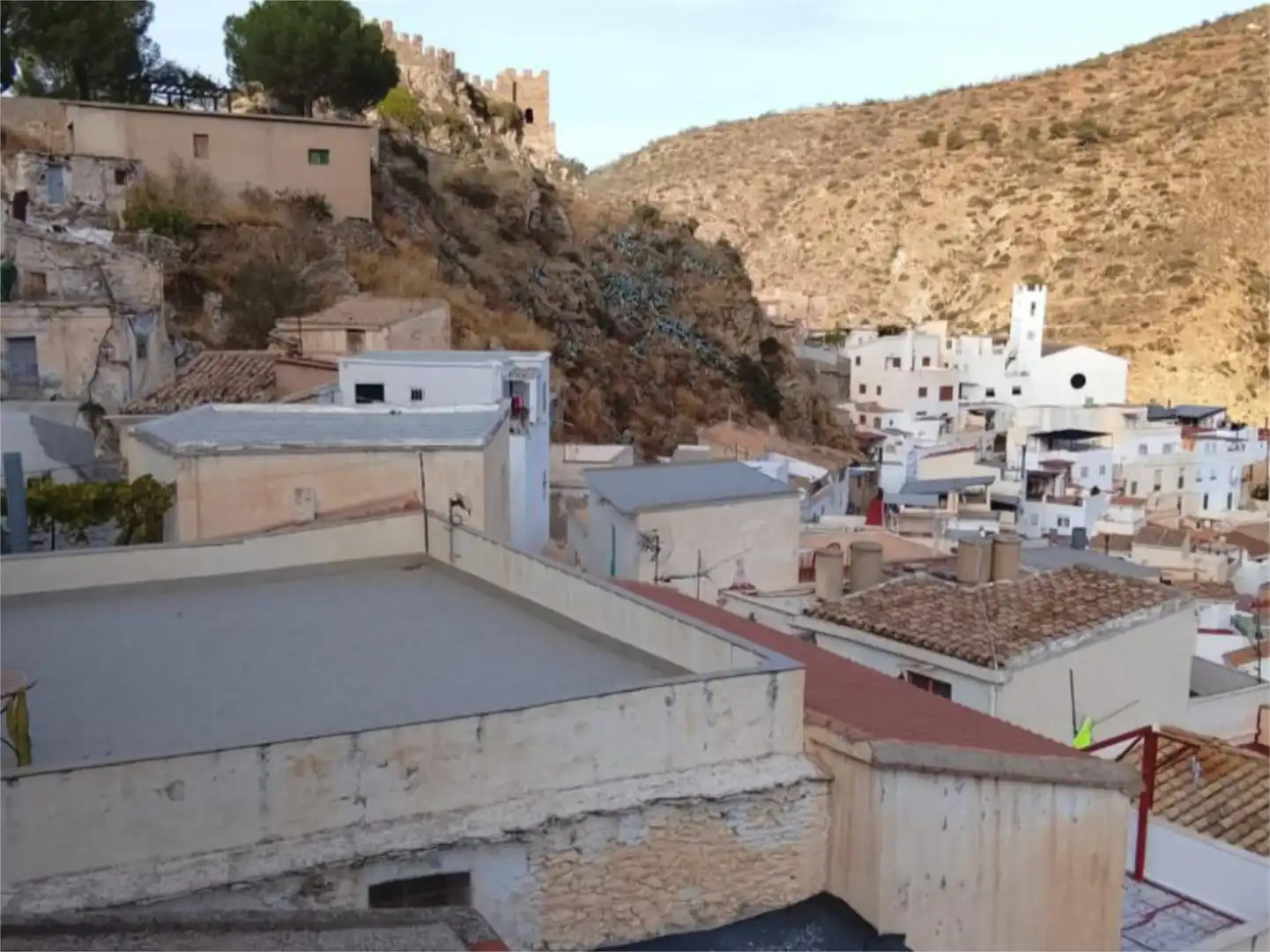 Vista exterior de Casa adosada en venda en Sierro amb Aire condicionat, Terrassa i Traster