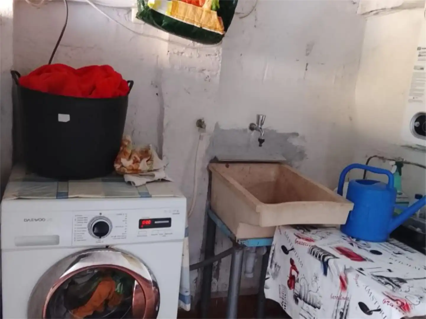Casa adosada en venda en Sierro amb Aire condicionat, Terrassa i Traster