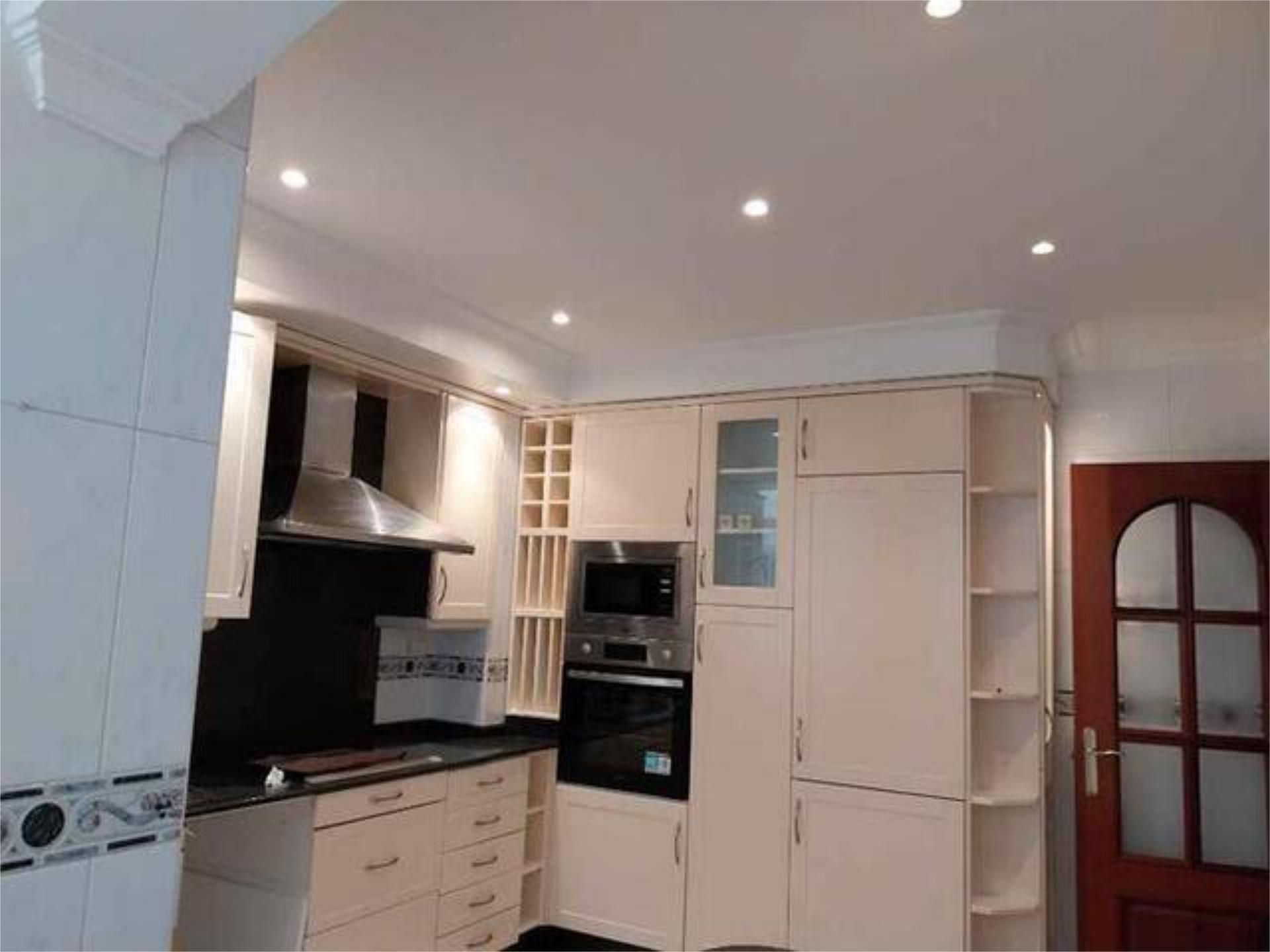 Kitchen of Flat to rent in Vigo   with Terrace, Furnished and Pets allowed