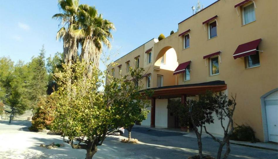 Garaje de alquiler en Aixa la Horra, 21, Camino de los Neveros - Serrallo, Granada - imagen 1 Foto 1 de Garaje de alquiler en Aixa la Horra, 21, Camino de los Neveros - Serrallo, Granada