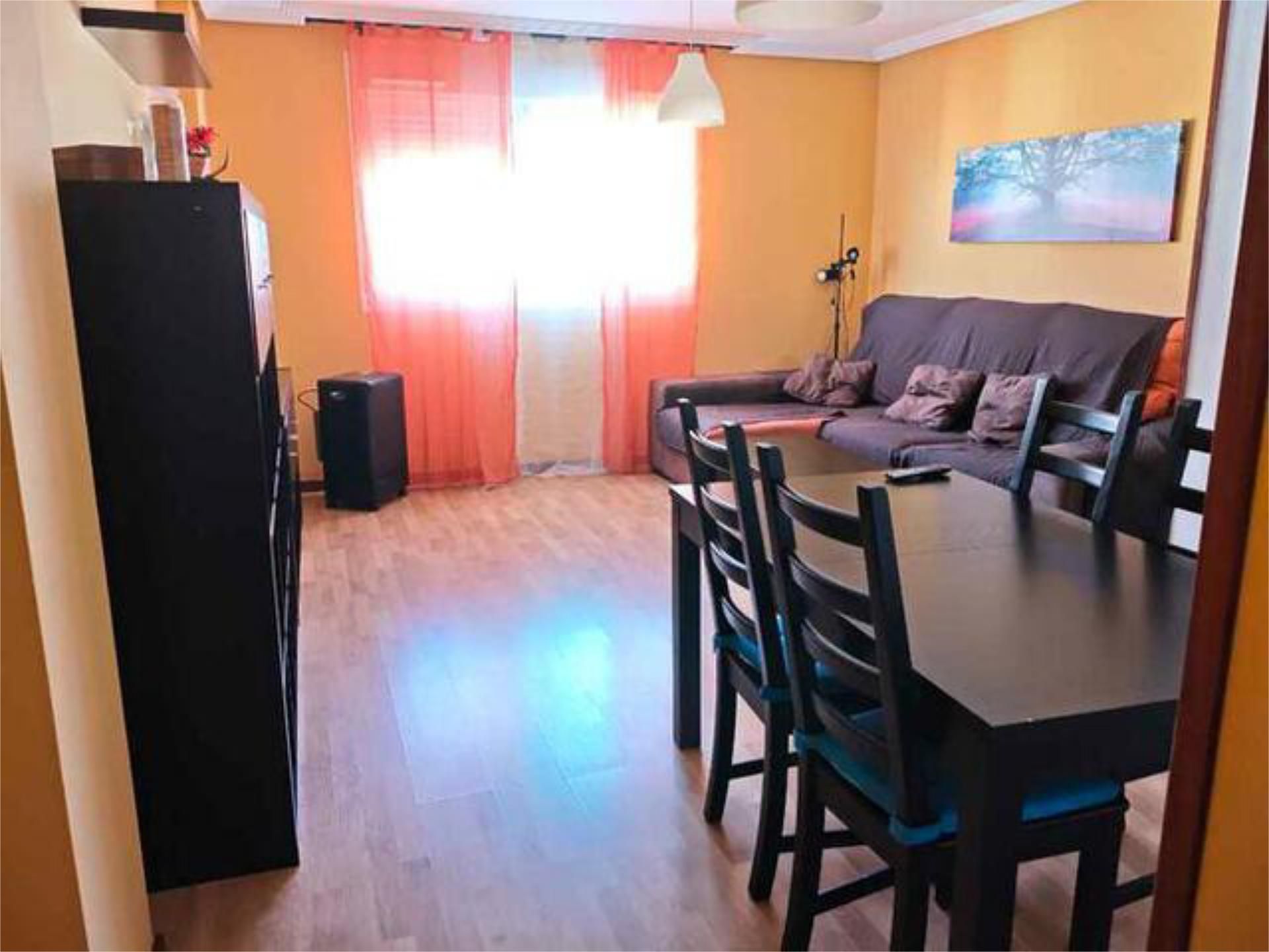 Pis de lloguer a Ruta de la Plata Sala d'estar de Pis de lloguer en Cáceres Capital amb Moblat