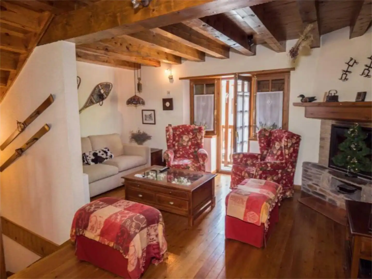 Casa adosada en venta en Carrèr Sant Sebastià, 44, Escunhau Sala de estar de Casa adosada en venta en Vielha e Mijaran con Calefacción, Parquet y Terraza