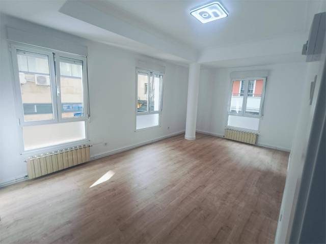 Piso en Alquiler en Calle Fernández de Isla, 8 en Centro - Ayuntamiento