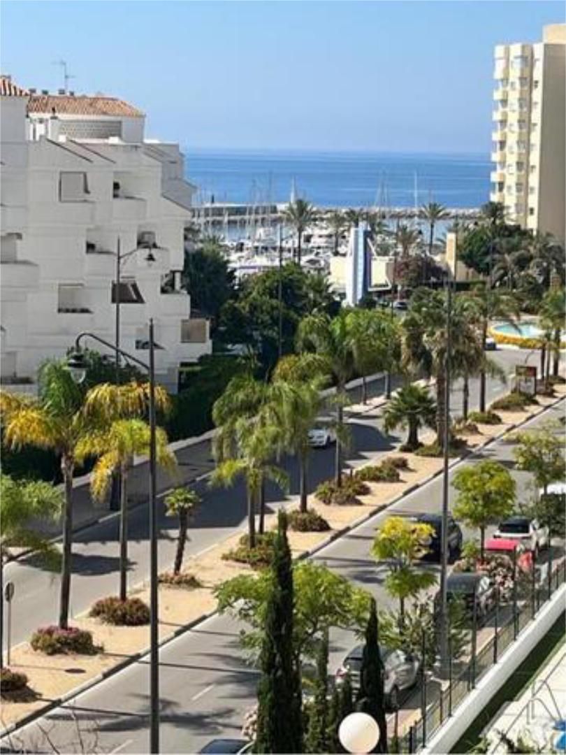 Exterior view of Apartment to rent in Estepona  with Terrace and Swimming Pool