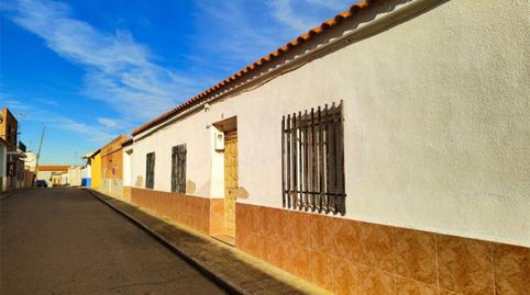 Photo 2 of Single-family semi-detached for sale in Avenida Uno de Mayo, 9, Caracuel de Calatrava, Ciudad Real