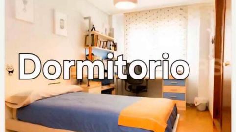 Foto 3 de Casa adosada en venda a Parque Alameda - Paula López, Valladolid