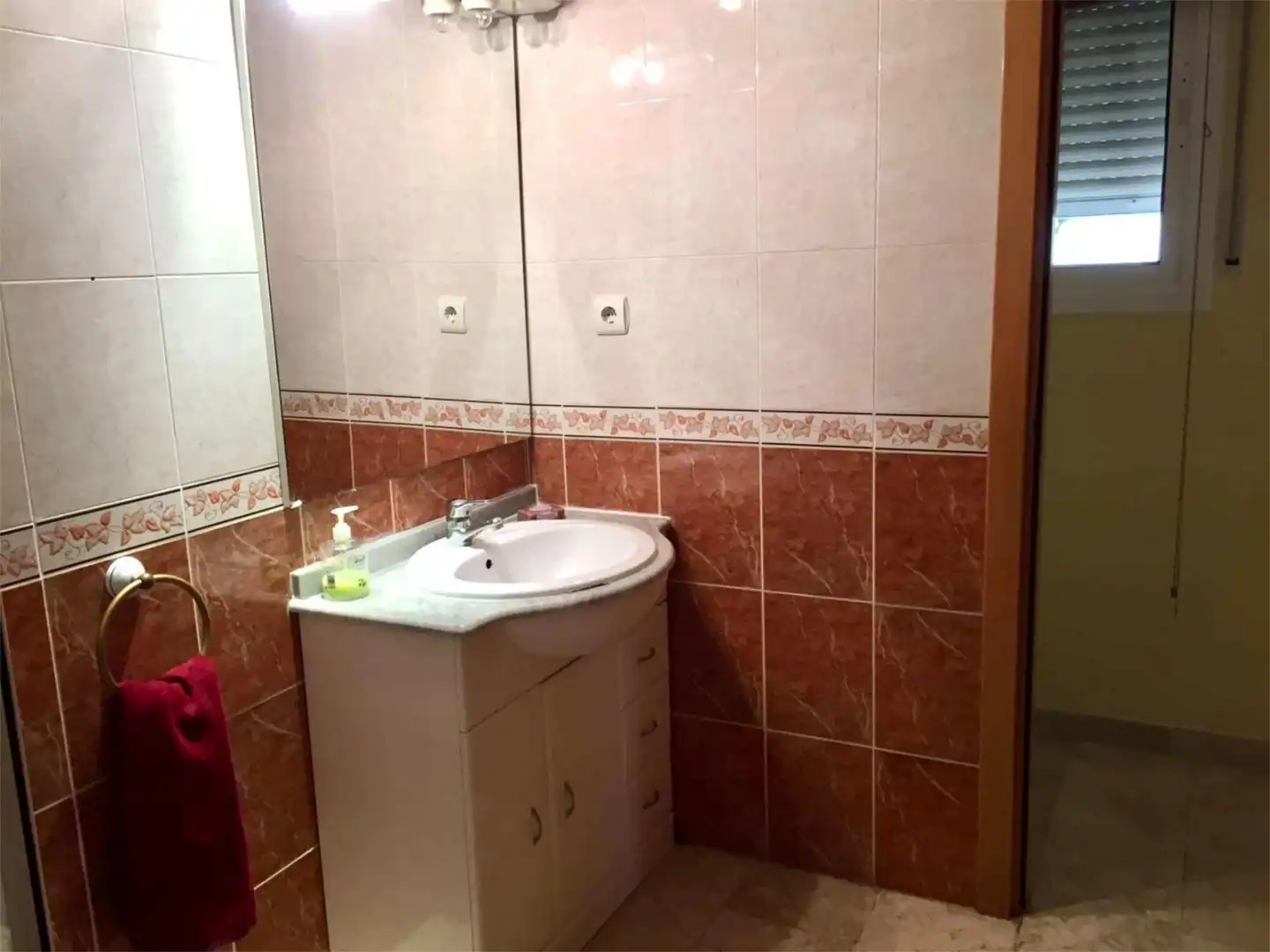 Flat for sale in Carrer Tarragona, 20, Port - Horta de Santa María Bathroom of Flat for sale in Cambrils with Air Conditioner