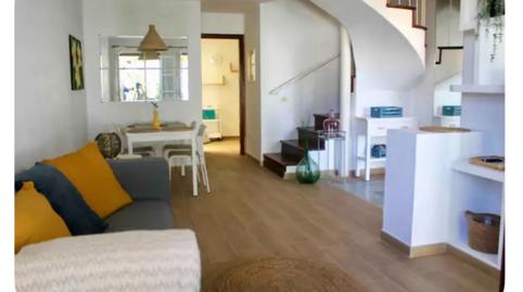 Casa adosada de lloguer a Urbanizacion Porlier, 95, Tejina, Santa Cruz de Tenerife - imatge 3 Foto 3 de Casa adosada de lloguer a Urbanizacion Porlier, 95, Tejina, Santa Cruz de Tenerife