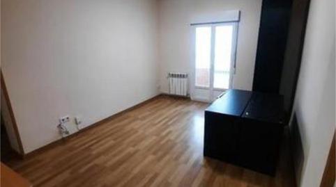 Apartment to rent in Valdezarza, Madrid - image 3 Photo 3 of Apartment to rent in Valdezarza, Madrid