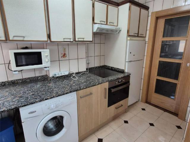 Piso en Venta en Calle Cataluña, 4 en Pumarín
