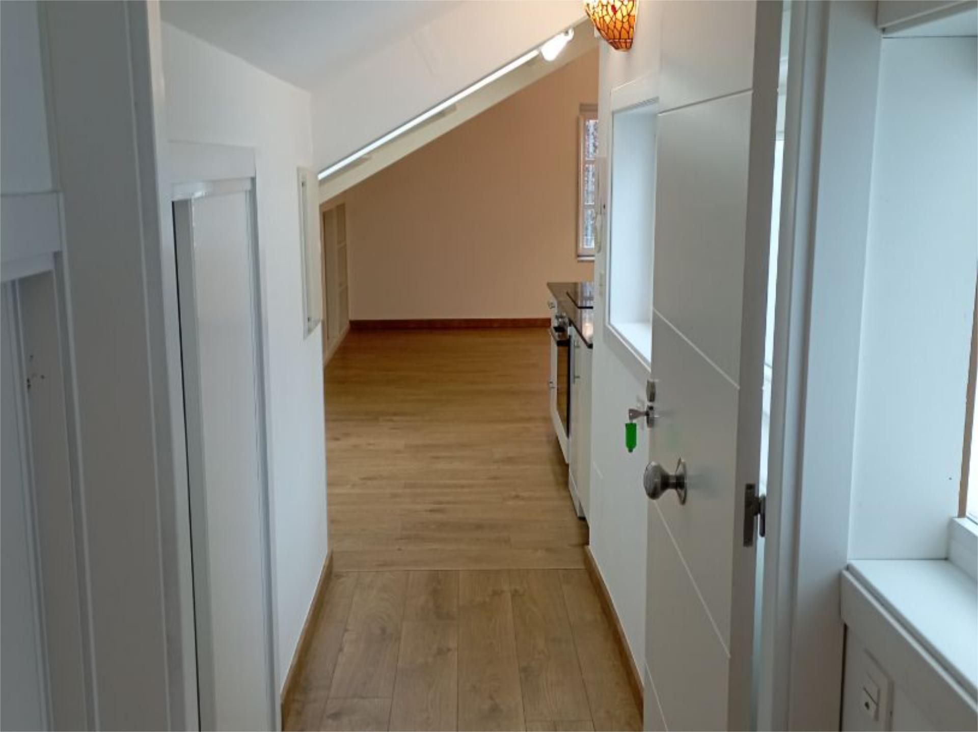 Àtic de lloguer en Santiago de Compostela  amb Calefacció