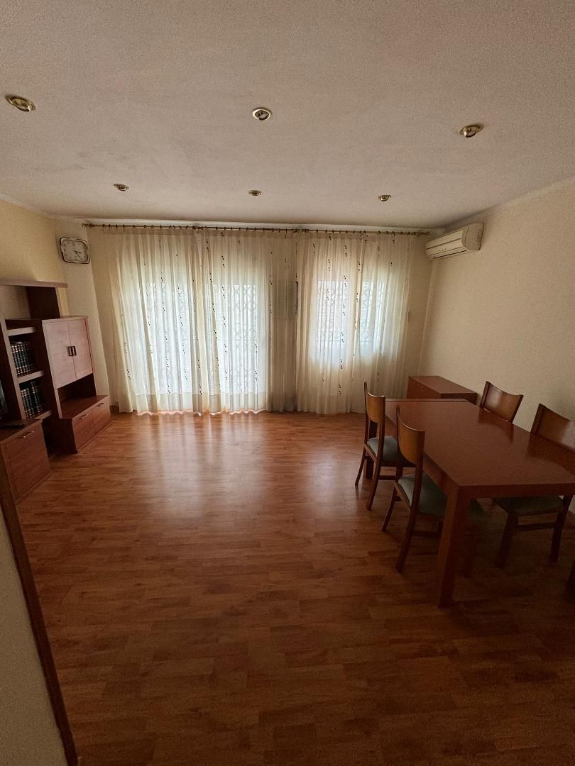 Dormitori de Pis de lloguer en  Barcelona Capital amb Aire condicionat, Calefacció i Parquet