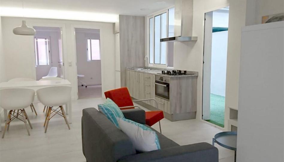 Piso en venta en Carrer de Méndez Núñez, 47, El Grau, Valencia - imagen 1 Foto 1 de Piso en venta en Carrer de Méndez Núñez, 47, El Grau, Valencia