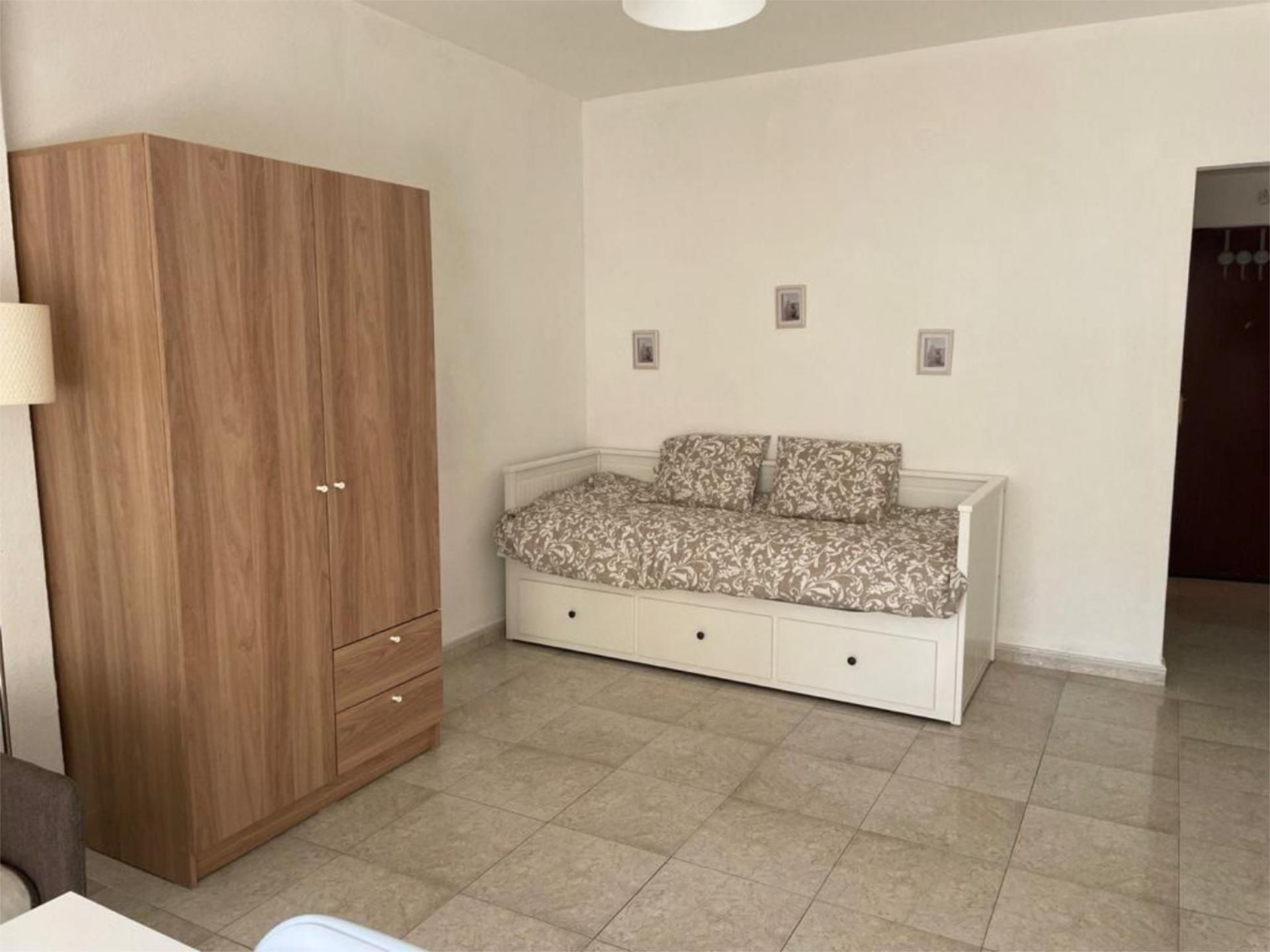 Dormitori de Estudi de lloguer en Torremolinos amb Aire condicionat i Piscina