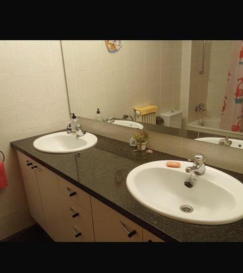 Flat to share in Carrer de la Riera de Bugantó, 8, Montilivi, Girona - image 2 Photo 2 of Flat to share in Carrer de la Riera de Bugantó, 8, Montilivi, Girona