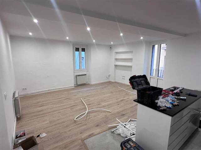 Piso en Alquiler en Nou, 1 en Barri Antic