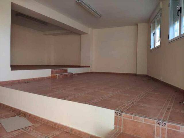 Oficina en Alquiler en Villares de la Reina