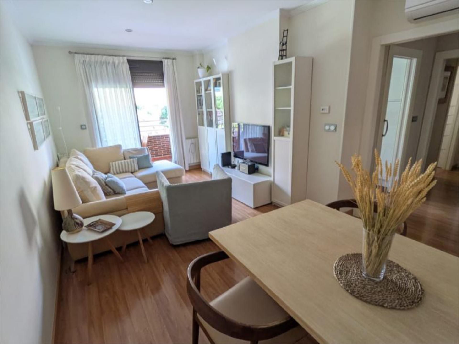 Flat for sale in Calle Canonigo Fernando Gallardo Carpio, 1, Renfe - Bulevar 1ª y 2ª Fase Exterior view of Flat for sale in Jaén Capital with Air Conditioner, Terrace and Swimming Pool