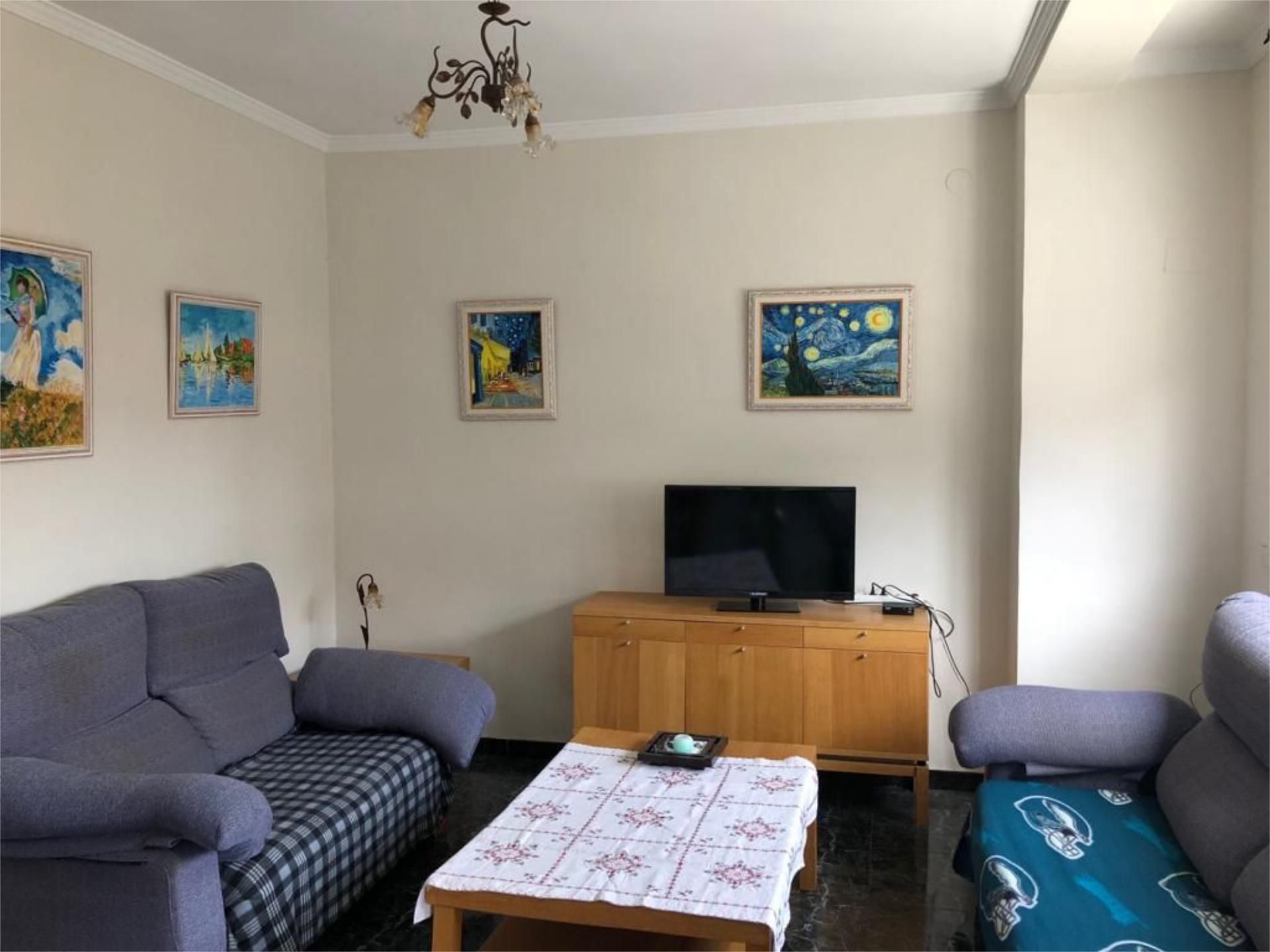 Living room of Flat for sale in  Granada Capital  with Air Conditioner