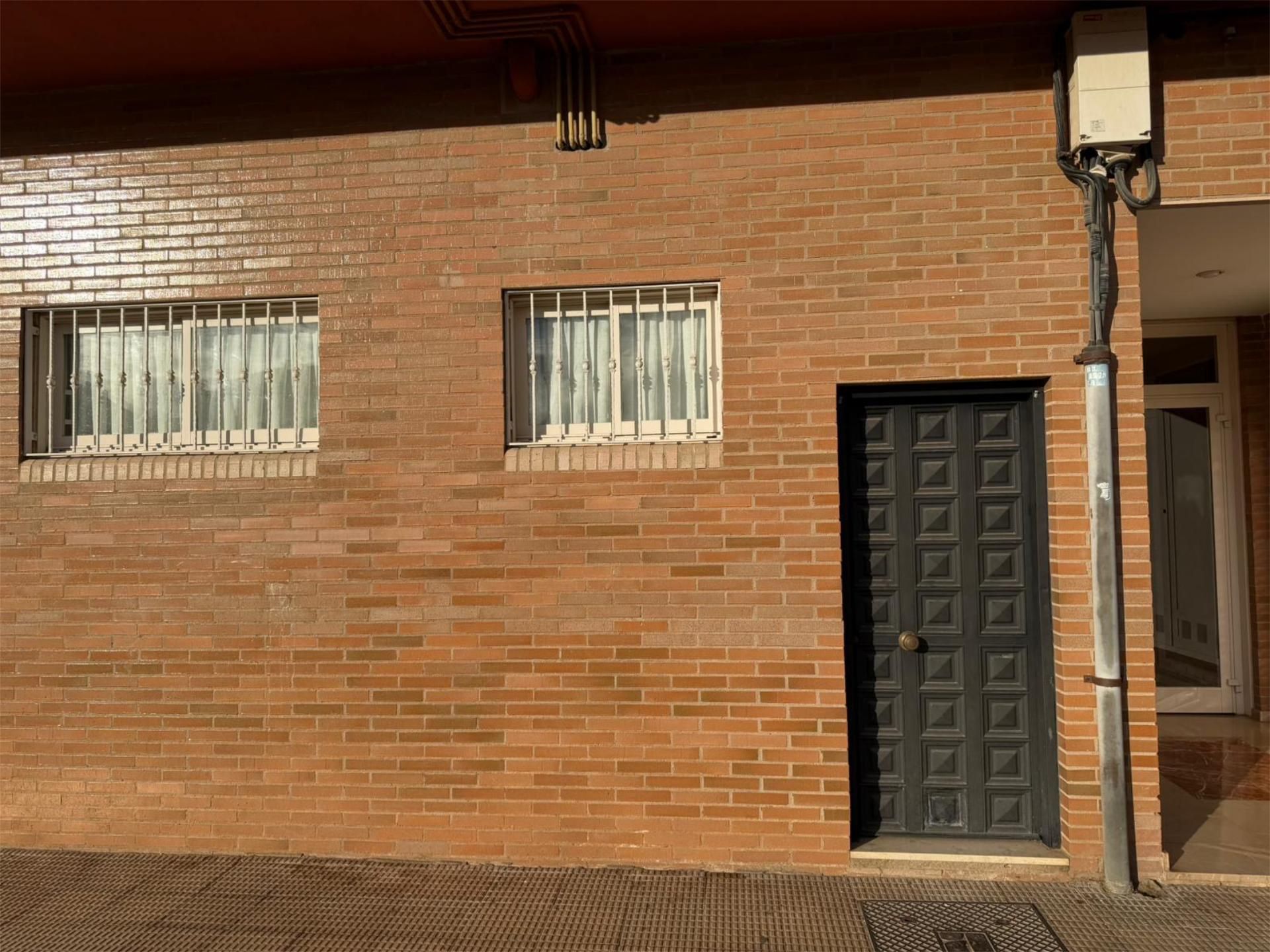 Exterior view of Planta baja for sale in Lardero