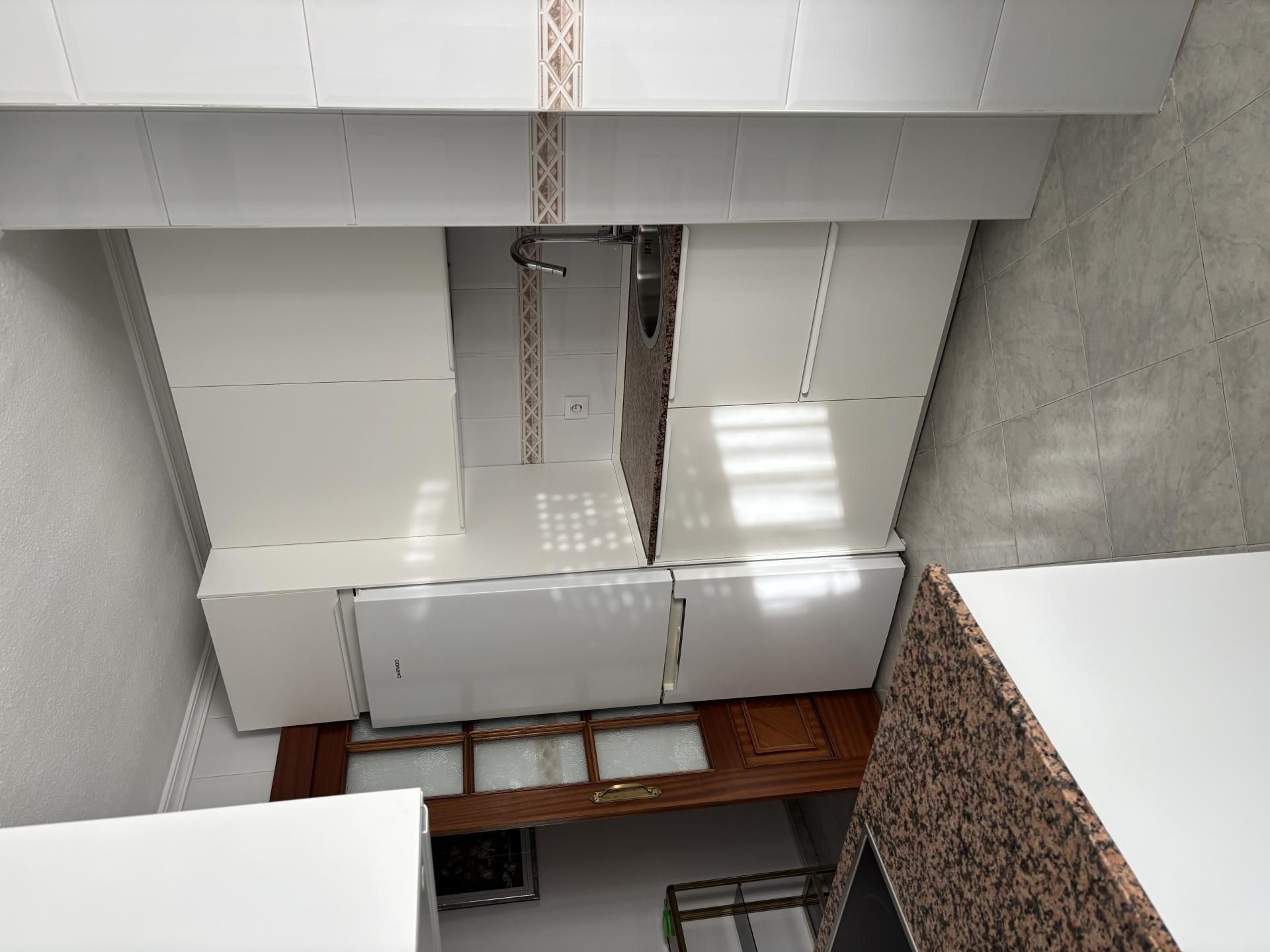 Flat to rent in Grupo los Príncipes P IV, 1, Villegas Kitchen of Flat to rent in Sevilla Capital with Air Conditioner, Storage room and Furnished