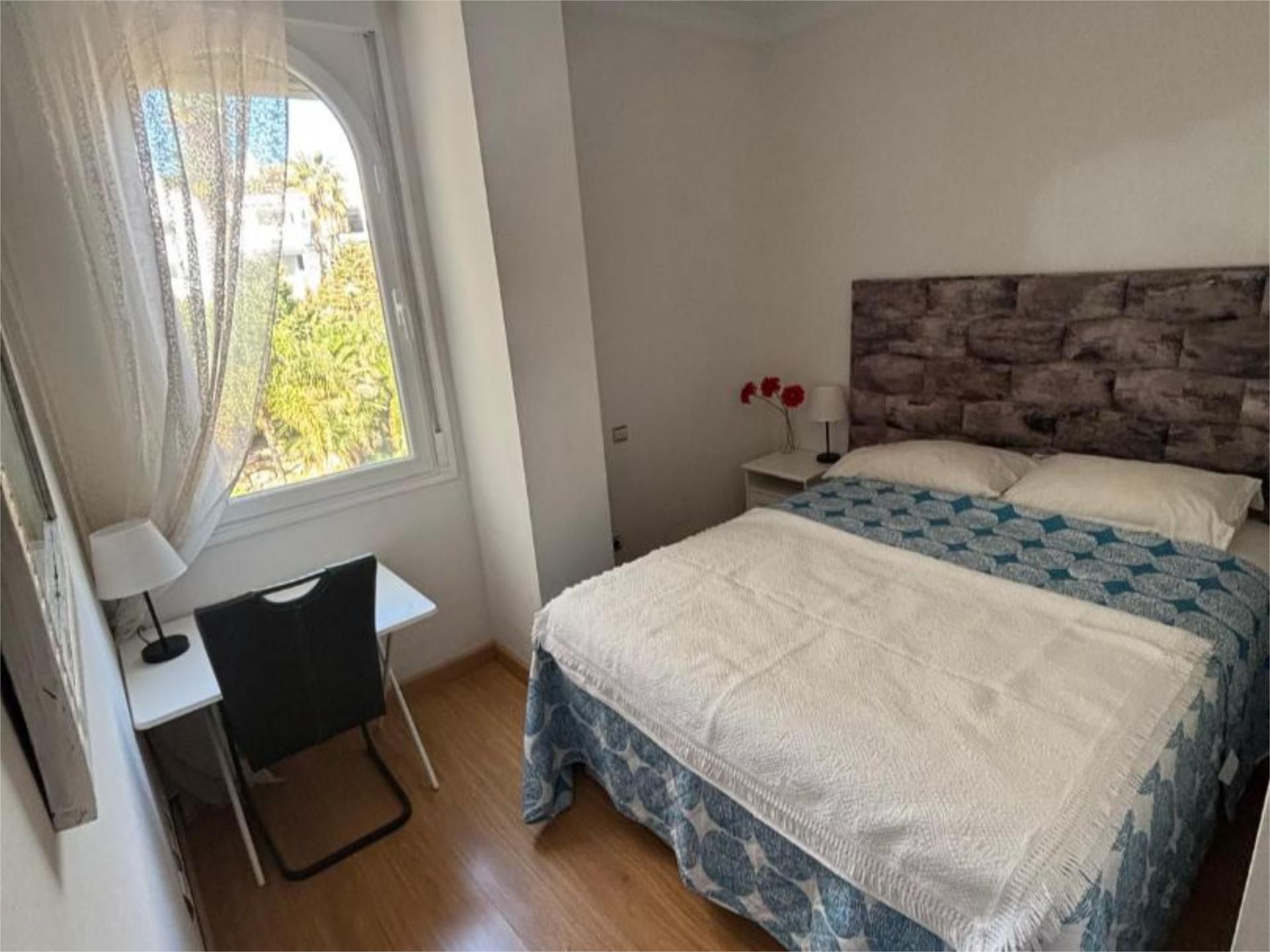Bedroom of Flat to share in Estepona  with Air Conditioner, Heating and Terrace
