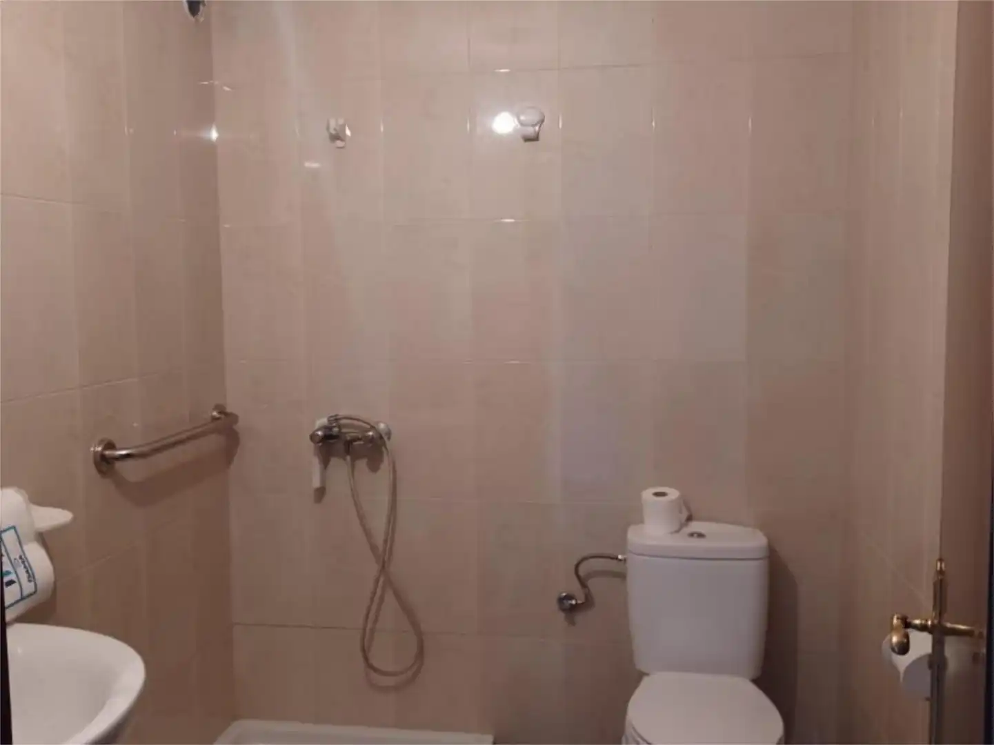 Flat for sale in AC-552, 82, Dumbría Bathroom of Flat for sale in Dumbría