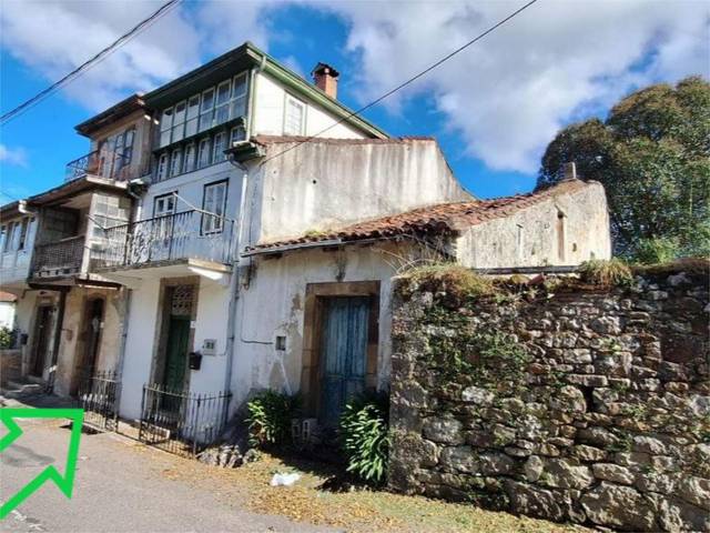 Piso en Venta en Avenida Alisas, 46 en Riotuerto