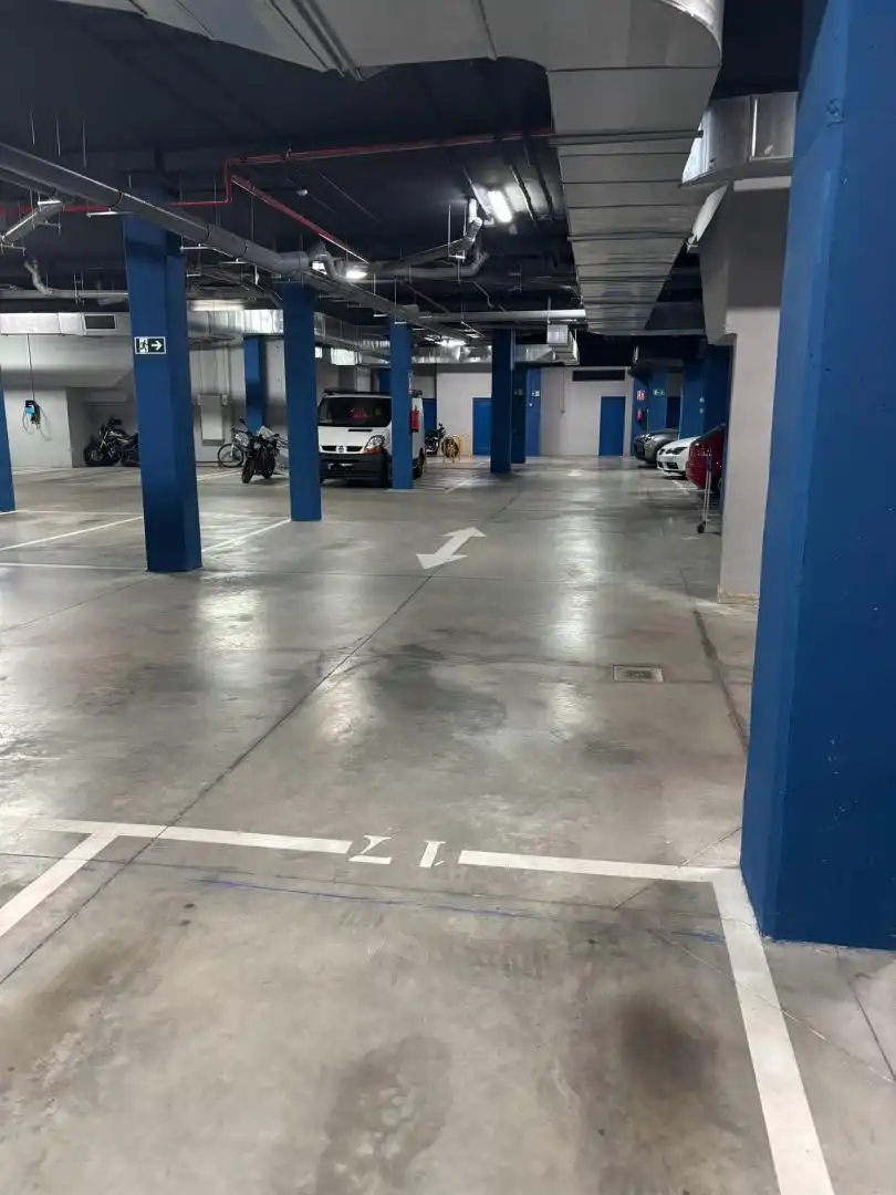 Garage for rent in Calle de Juan Antonio Bardem, 28, Ensanche de Vallecas - La Gavia Parking of Garage for rent in Madrid