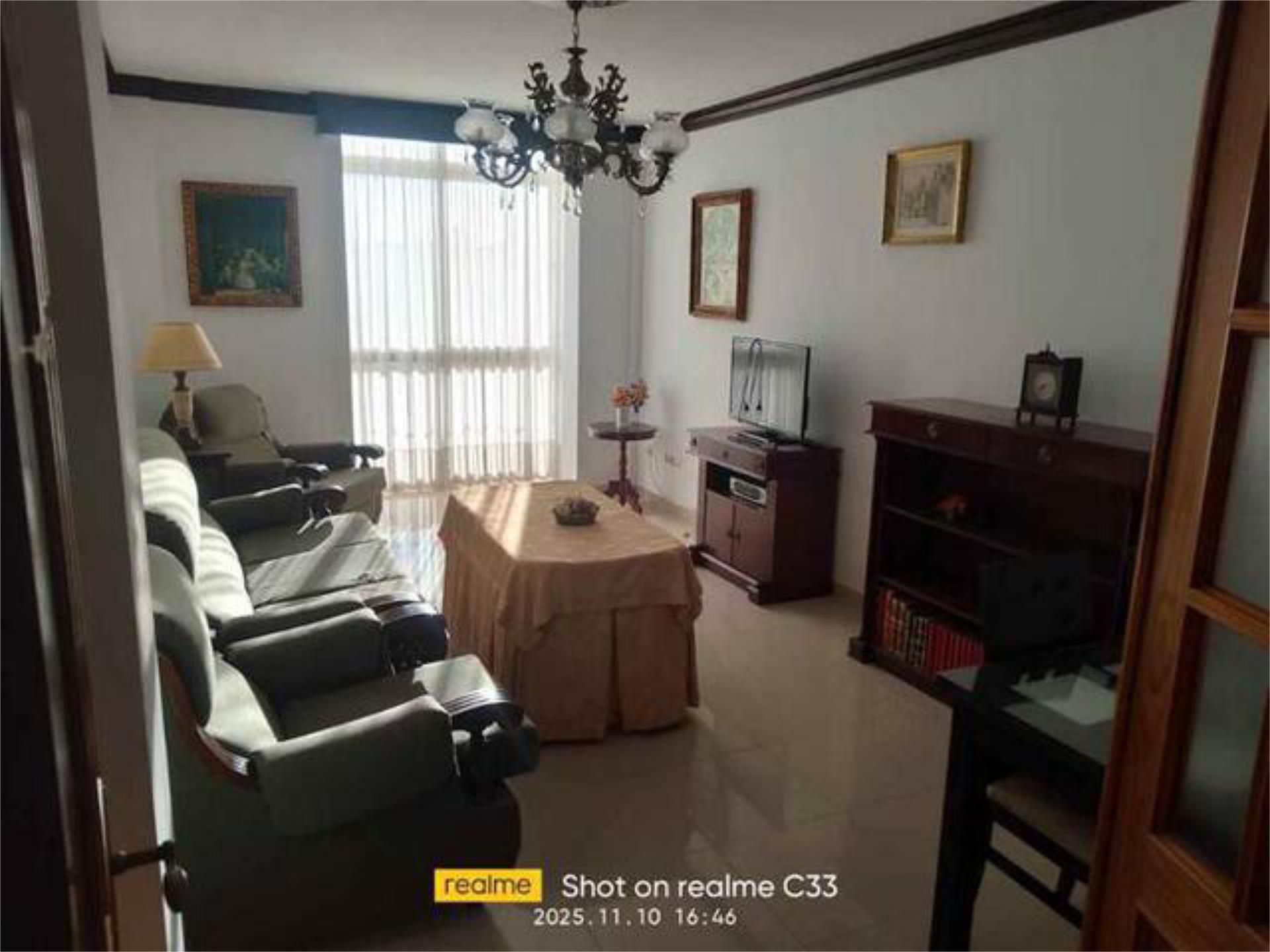 Pis en venda a La Banda - Campo de Fútbol Sala d'estar de Pis en venda en Chiclana de la Frontera amb Calefacció