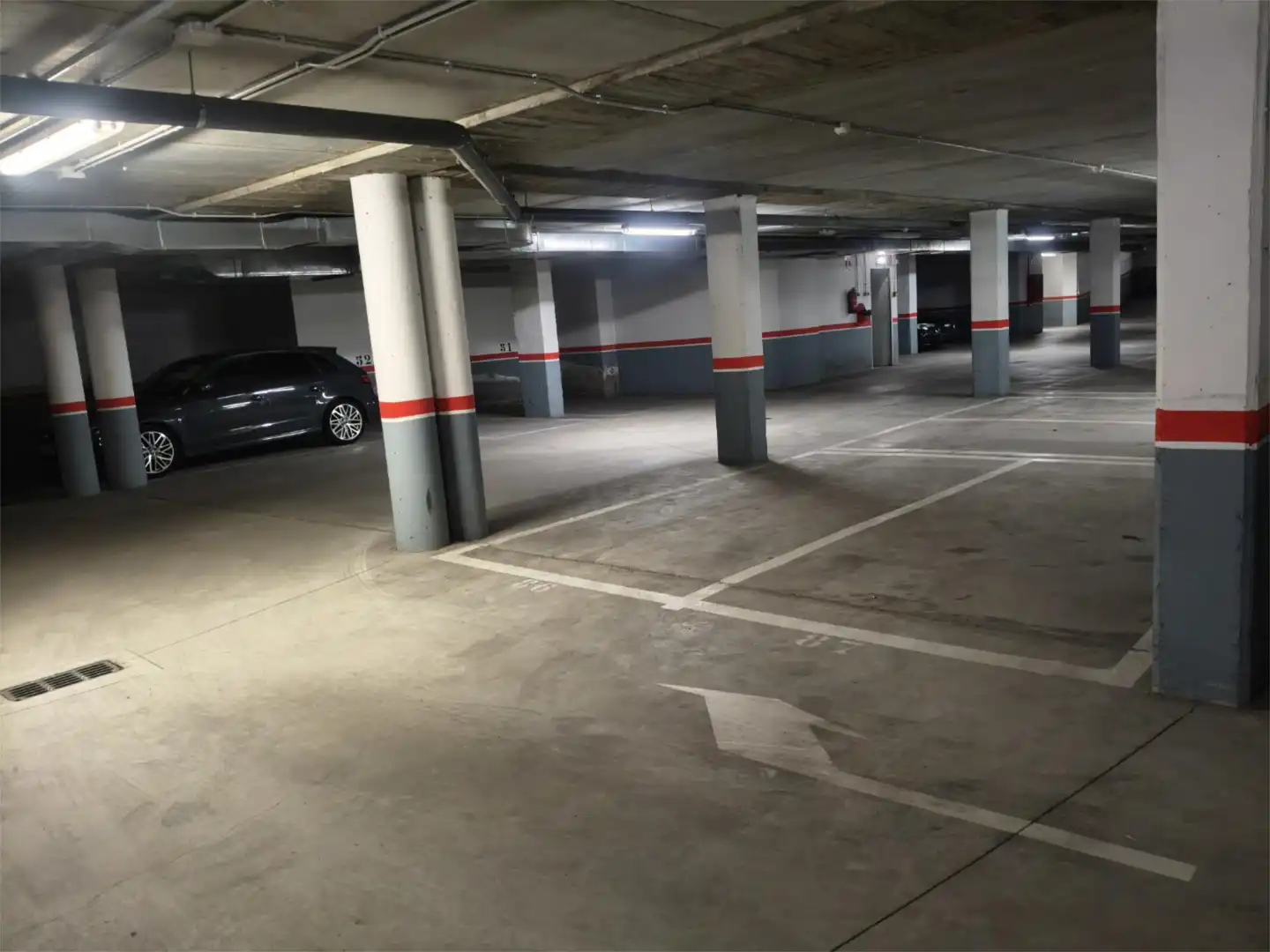 Garage zur Miete in Calle Presidente Luis Carrizo, 4, Valverde de la Virgen Parkplatz von Garage zur Miete in Valverde de la Virgen