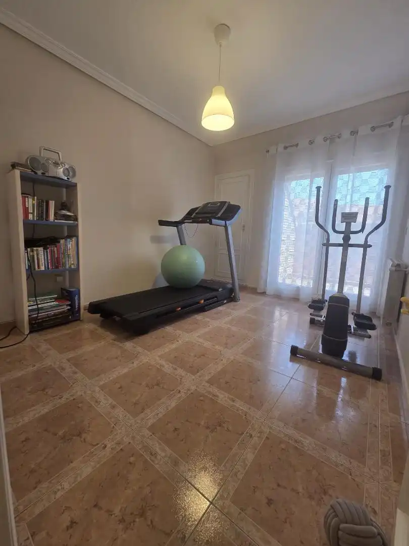 Casa o xalet en venda a Calle San Gabriel, 2, El Torreón - Los Ángeles - El Pilar Casa o xalet en venda en Ciudad Real Capital amb Aire condicionat, Terrassa i Piscina