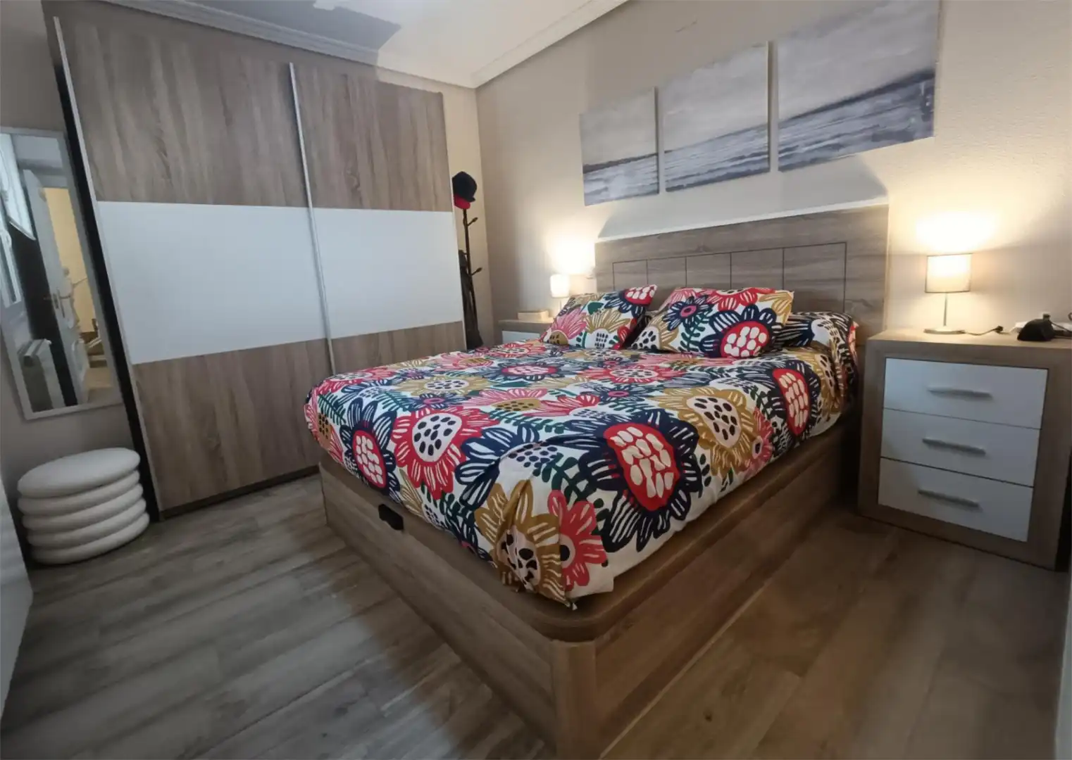 Casa o xalet en venda a Calle San Gabriel, 2, El Torreón - Los Ángeles - El Pilar Dormitori de Casa o xalet en venda en Ciudad Real Capital amb Aire condicionat, Terrassa i Piscina