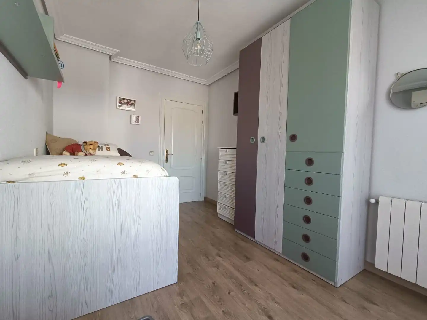 Casa o xalet en venda a Calle San Gabriel, 2, El Torreón - Los Ángeles - El Pilar Dormitori de Casa o xalet en venda en Ciudad Real Capital amb Aire condicionat, Terrassa i Piscina