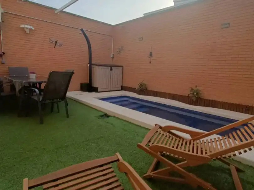 Casa o xalet en venda a Calle San Gabriel, 2, El Torreón - Los Ángeles - El Pilar Piscina de Casa o xalet en venda en Ciudad Real Capital amb Aire condicionat, Terrassa i Piscina