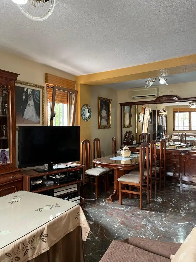 Detached homes for sale in Paseo de Colón, 41, Albolote Dining room of Detached homes for sale in Albolote with Air Conditioner and Terrace