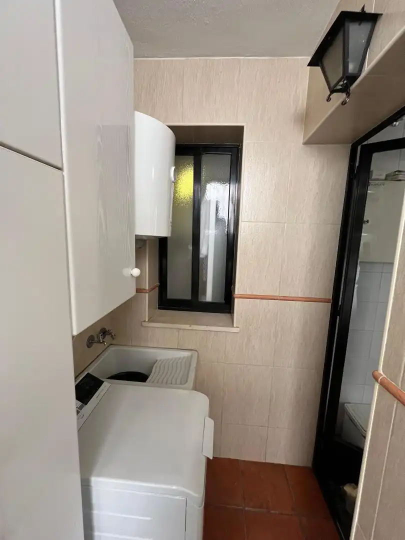 Detached homes for sale in Paseo de Colón, 41, Albolote Bathroom of Detached homes for sale in Albolote with Air Conditioner and Terrace