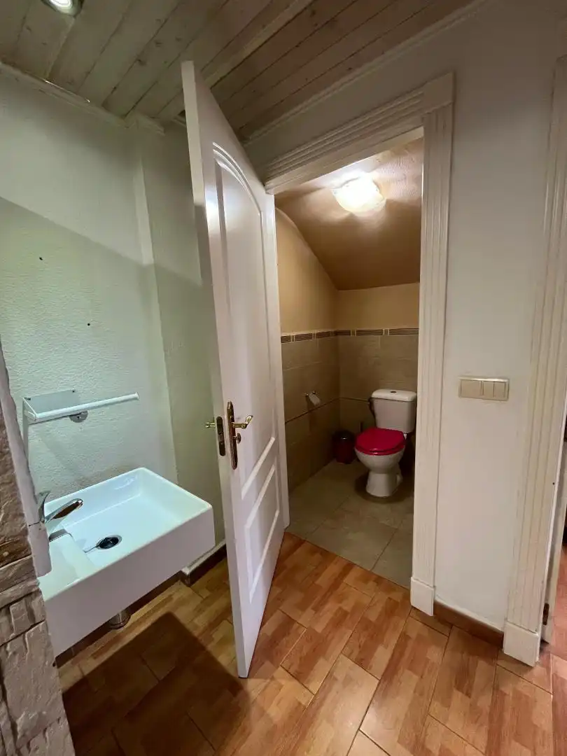 Detached homes for sale in Paseo de Colón, 41, Albolote Bathroom of Detached homes for sale in Albolote with Air Conditioner and Terrace