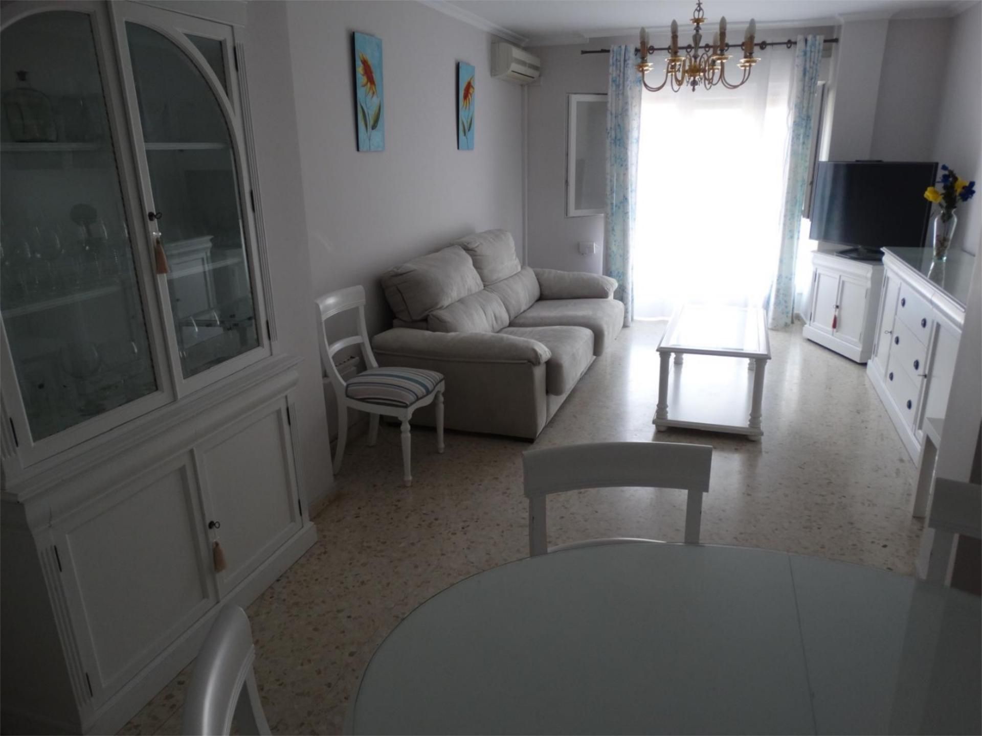 Pis de lloguer a Calle Cruz Roja Española, 2, Paseo Marítimo - San José - La Laguna Sala d'estar de Pis de lloguer en Cádiz Capital amb Aire condicionat i Moblat