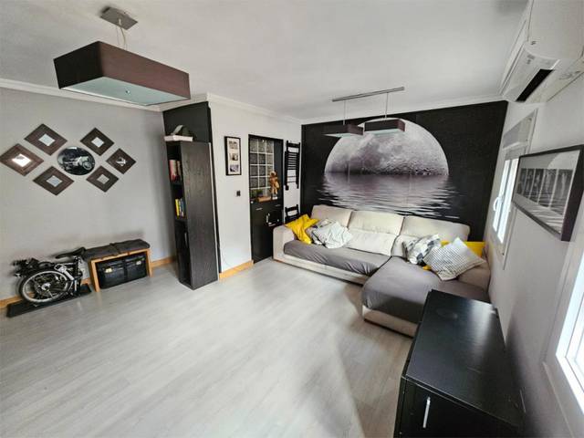 Piso en Venta en Calle de María del Carmen, 20 en Puerta del Ángel