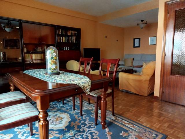 Piso en Venta en Calle de las Adelfas, 3 en Adelfas