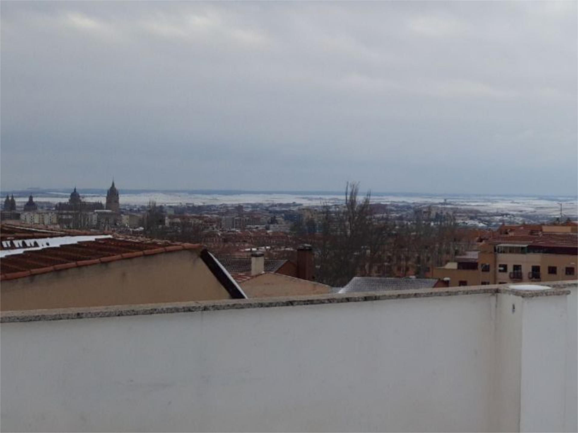 Àtic en venda a Calle Luz, 15, Pizarrales Vista exterior de Àtic en venda en Salamanca Capital amb Terrassa i Balcó