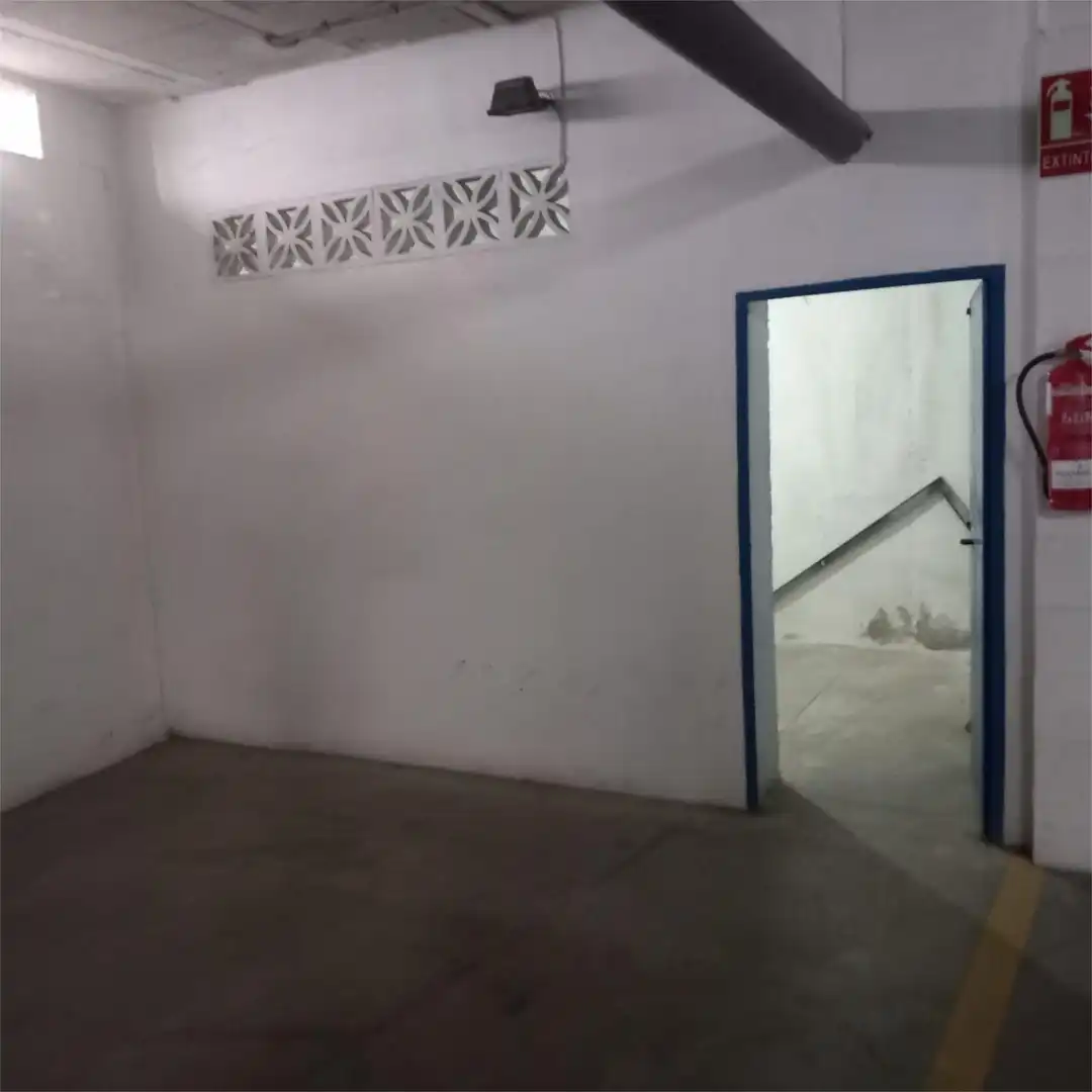 Garage zur Miete in Utrera
