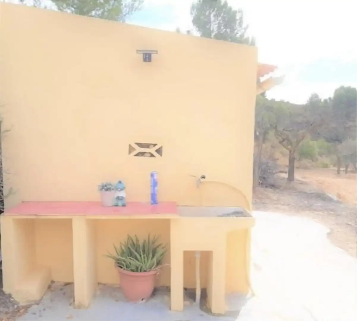 Finca rústica en venta en Partida Peña Rubia, 219, Las Tiesas Terraza de Finca rústica en venta en Villena con Terraza, Piscina y Balcón